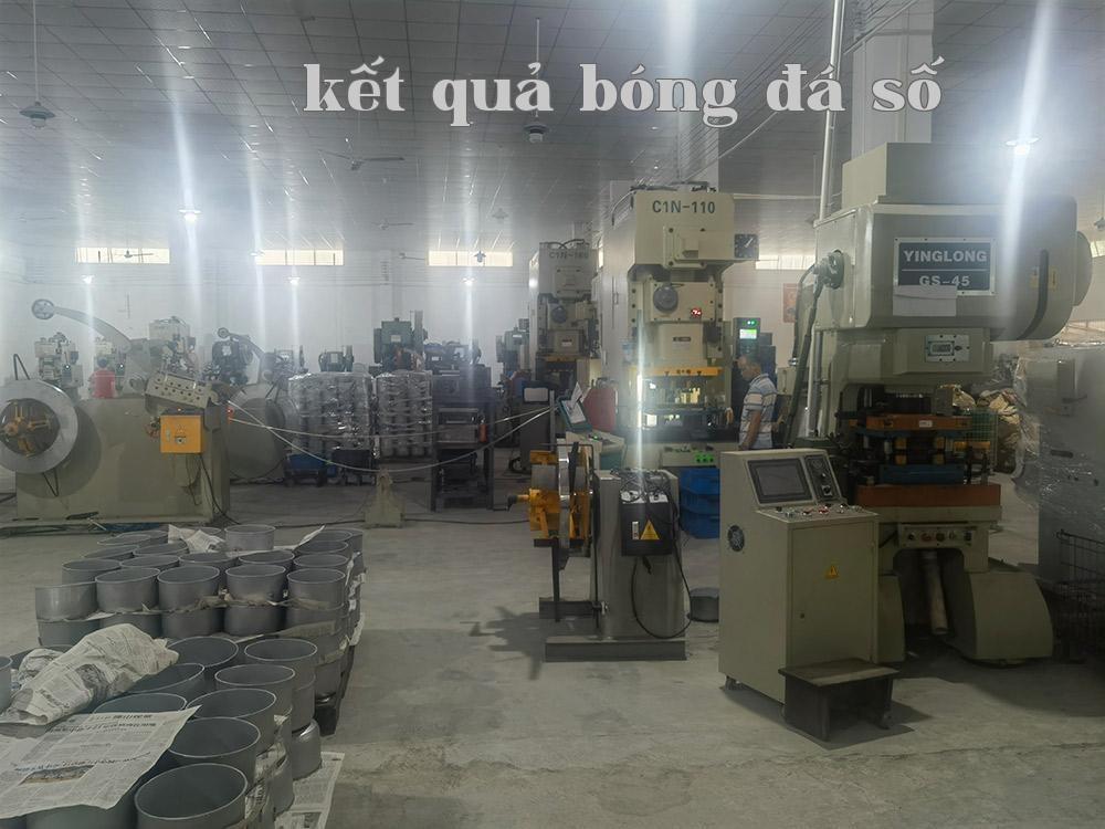 Phân loại gia công điện cực graphit Đô Đông và phương pháp gia công bằng máy tiện